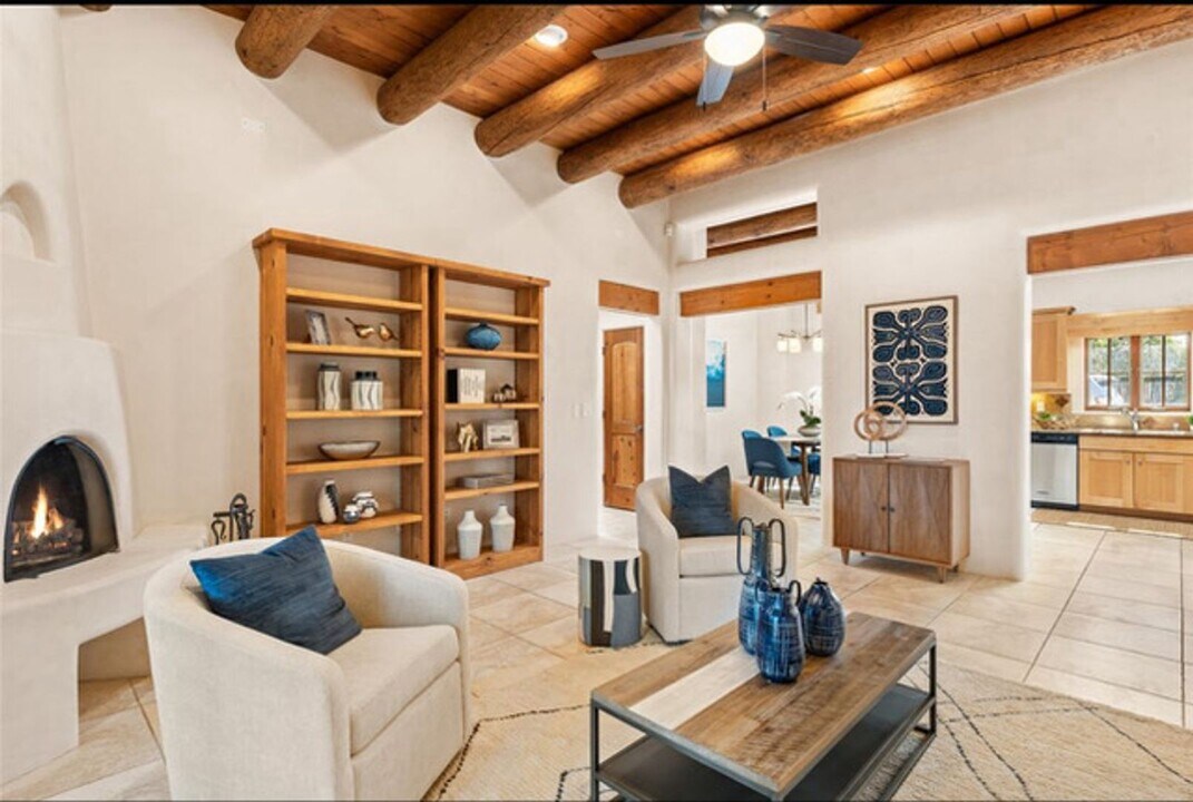 709 Don Felix St in Santa Fe, NM - Building Photo