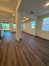 330 Nighthawk Rdg in Dixon, CA - Building Photo - Building Photo