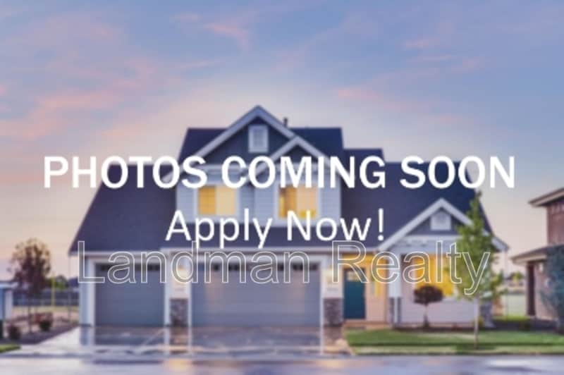 323 Idlewood Rd in Pittsburgh, PA - Foto de edificio