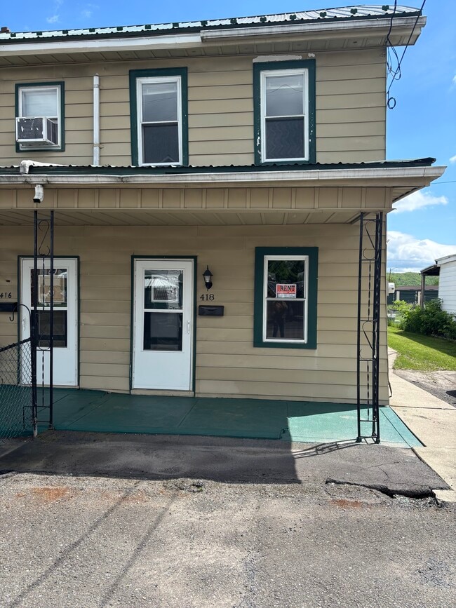 property at 418 Furnace St