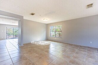 8423 Parry Path in Converse, TX - Building Photo - Building Photo