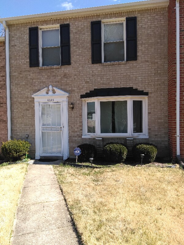 6043 Livingston Rd Rentals in Oxon Hill, MD