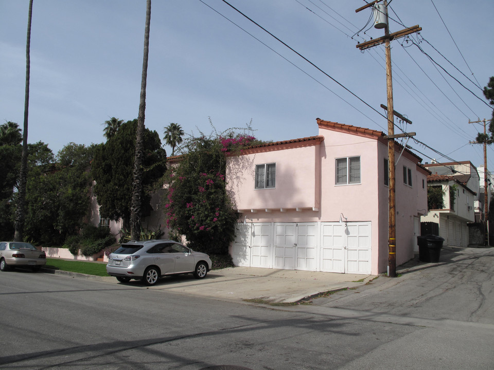 855-857 17th St in Santa Monica, CA - Building Photo