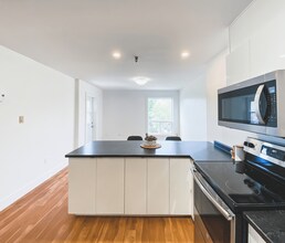 Rutledge Manor in St John's, NL - Building Photo - Building Photo