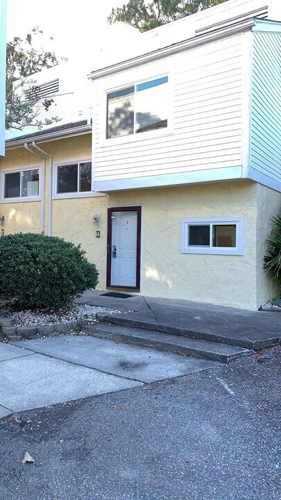 1701 Yaupon Dr in Myrtle Beach, SC - Building Photo