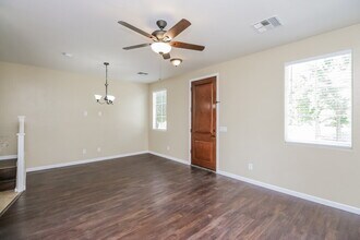 1635 S Wildrose in Mesa, AZ - Foto de edificio - Building Photo