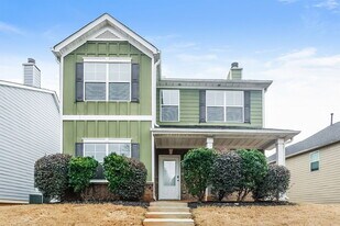 171 Stillwood Dr in Newnan, GA - Building Photo