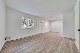 361 Mountain Ave SW in Roanoke, VA - Building Photo - Building Photo