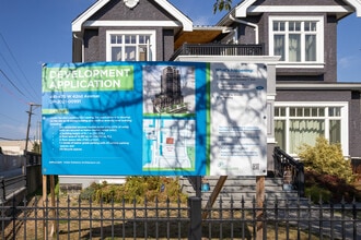 GEC Oakridge in Vancouver, BC - Building Photo - Building Photo