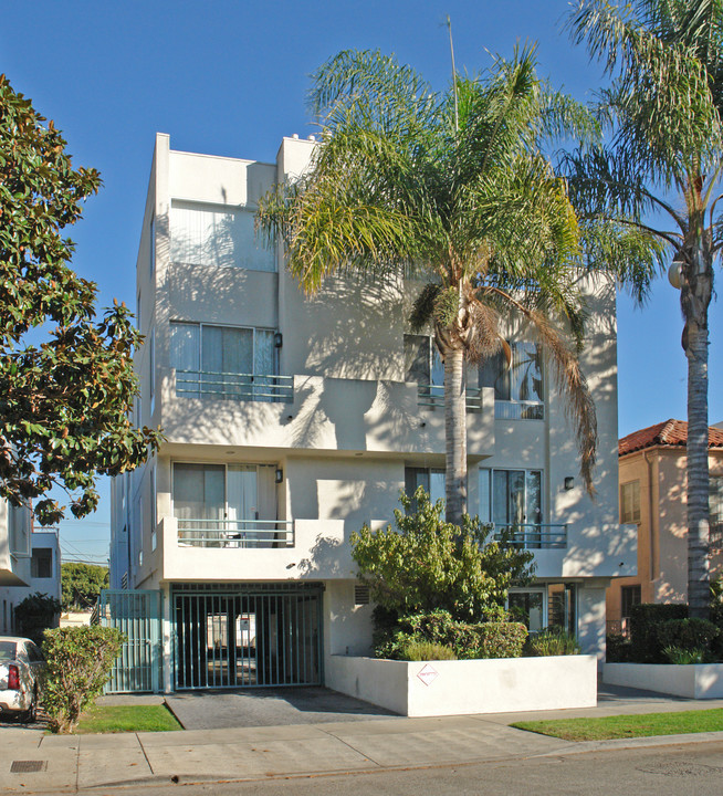 1136 South Clark in Los Angeles, CA - Foto de edificio