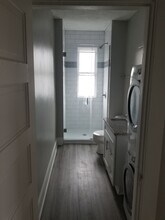 10 E Main St, Unit Apt B in Westerville, OH - Building Photo - Building Photo
