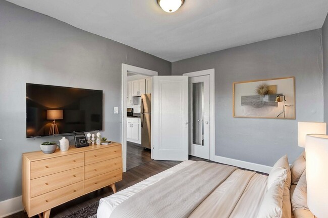 The Lake Villa in Lakewood, OH - Foto de edificio - Building Photo