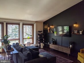 10264 Greystone Rd in Manassas, VA - Building Photo - Building Photo