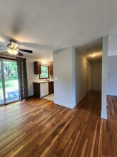 195 Wall St in Hebron, CT - Building Photo - Building Photo