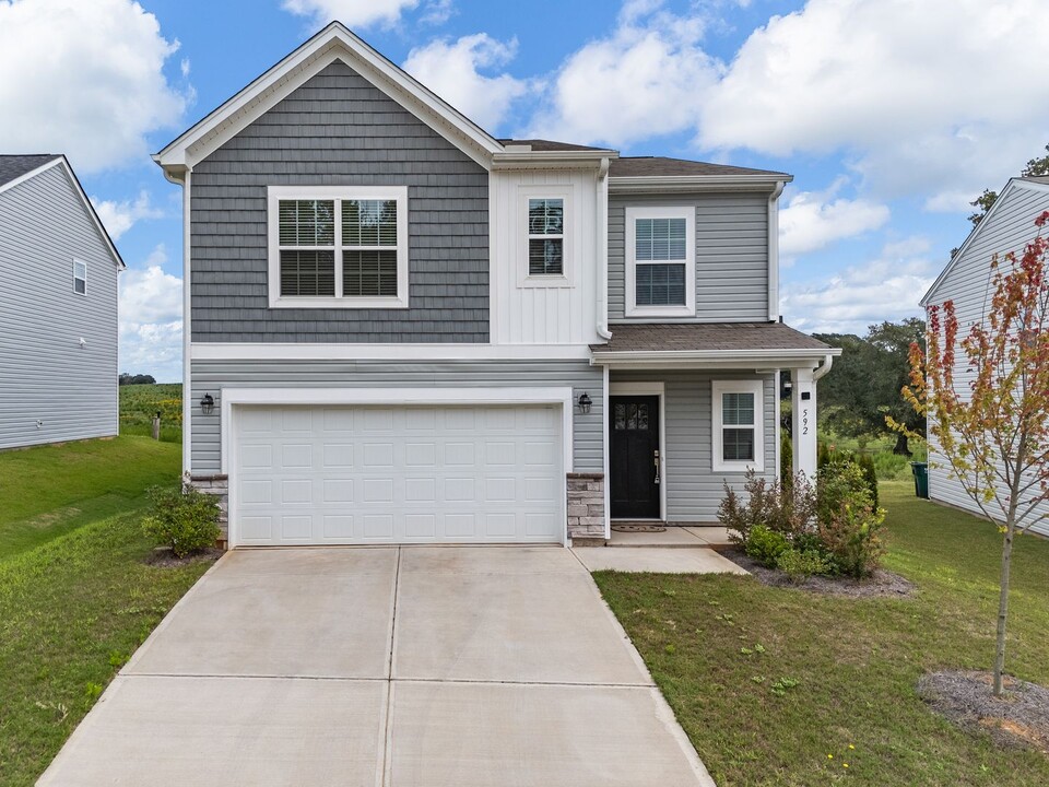 592 Wooden Duck St in Spartanburg, SC - Building Photo