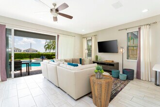 7650 Fairfax Dr in Kissimmee, FL - Building Photo - Building Photo