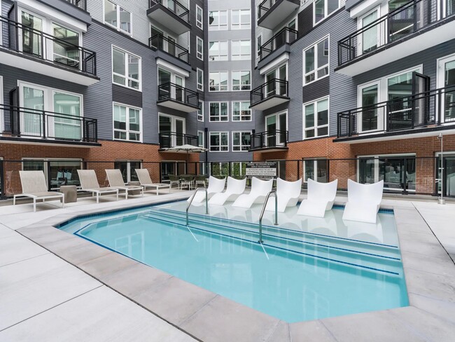 Modera H Street in Washington, DC - Foto de edificio - Building Photo