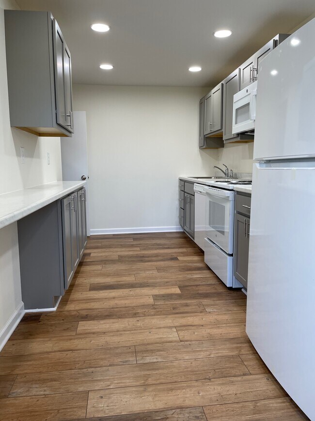 2204 Beaver Rd Rentals in Ambridge, PA