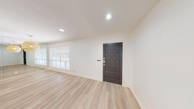 property at 500 E Riverside Dr