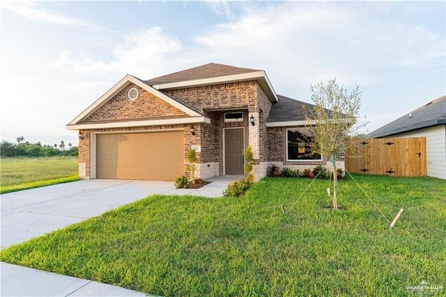 321 Olympic St in Edinburg, TX - Building Photo - Building Photo