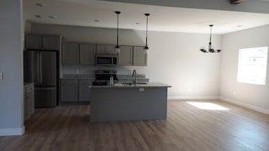 1738 Sierra in Mexico, MO - Building Photo - Building Photo