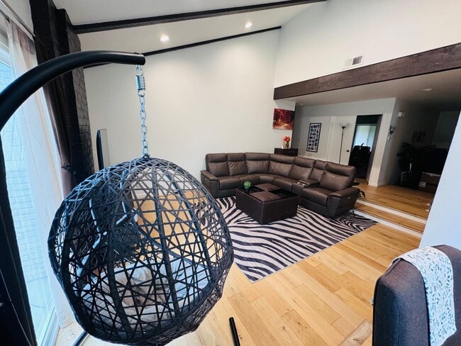 7185 Via Colina in San Jose, CA - Foto de edificio - Building Photo