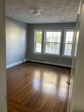 15 Radcliffe Ave in Providence, RI - Foto de edificio - Building Photo