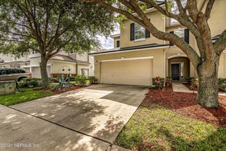 9480 Grand Falls Dr in Jacksonville, FL - Foto de edificio - Building Photo