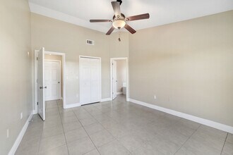 336 Grovepark Dr in Davenport, FL - Building Photo - Building Photo