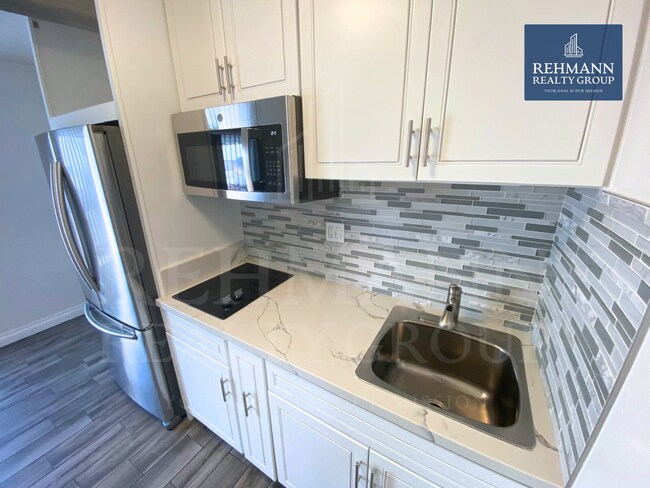 3722 Bancroft Dr, Unit Studio in Spring Valley, CA - Building Photo - Building Photo