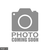 20882 Murry Fls Ter in Ashburn, VA - Building Photo