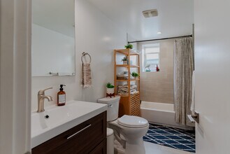 446 N Commonwealth Ave, Unit #3 in Los Angeles, CA - Foto de edificio - Building Photo