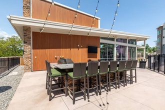 1121 Austin Bluffs Pkwy in Colorado Springs, CO - Building Photo - Building Photo