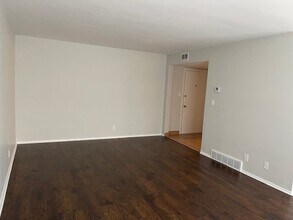 Embassy House in Shaker Heights, OH - Building Photo - Building Photo