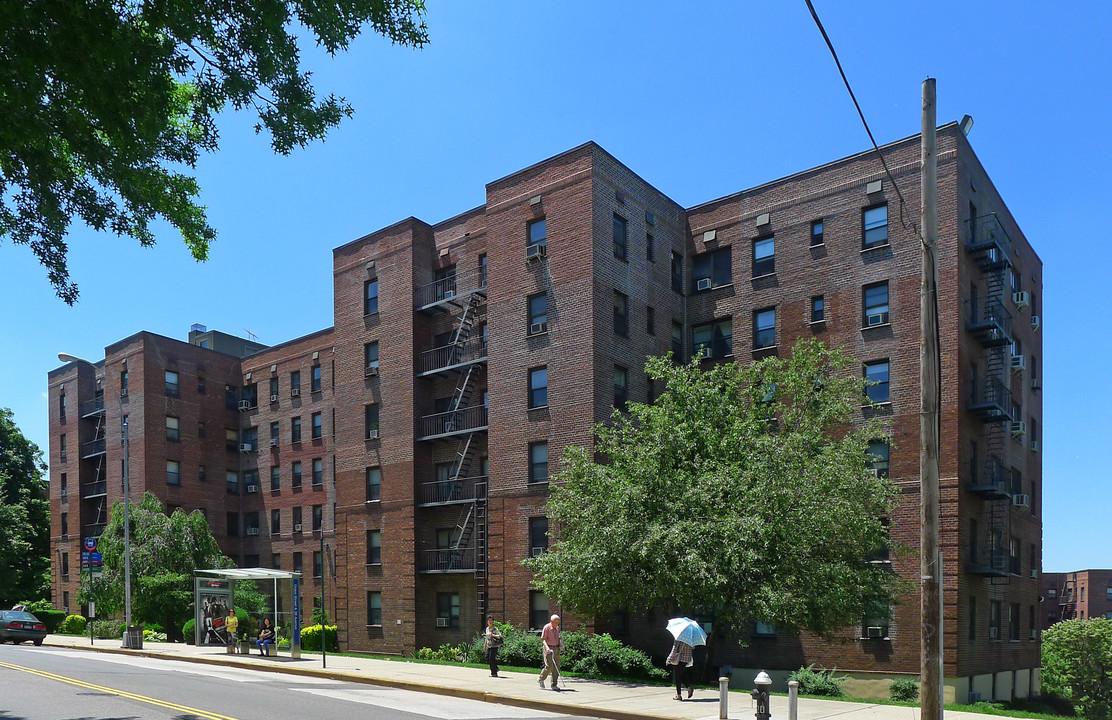 Mitchell Gardens Co-Op #3 in Flushing, NY - Building Photo