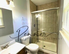 2309 SW Keystone Dr in Blue Springs, MO - Building Photo - Building Photo