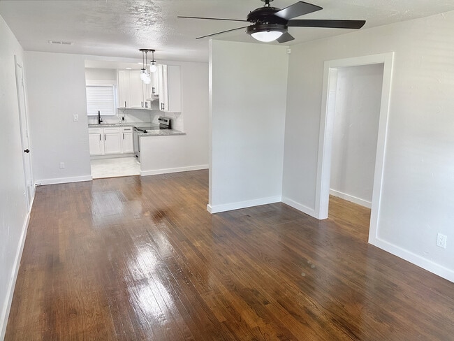 3221 NE 16th St in Oklahoma City, OK - Building Photo - Building Photo