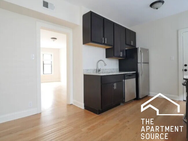 4040 N Ashland Ave, Unit 2w