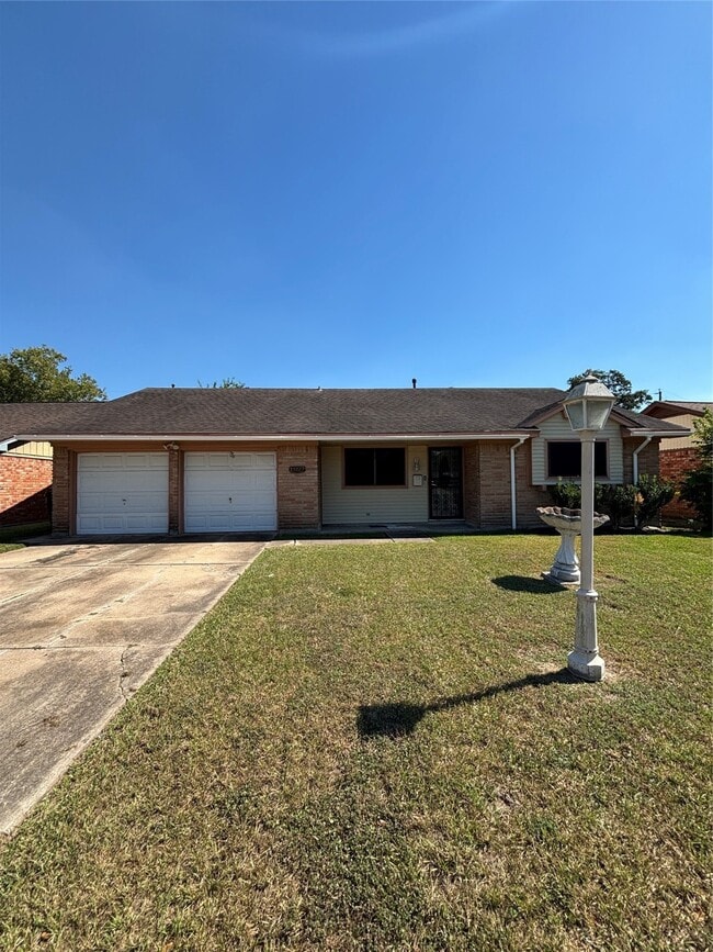 10227 Gulf Meadows Dr in Houston, TX - Building Photo - Building Photo