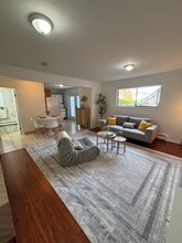14367 Melrose Dr in Surrey, BC - Building Photo - Building Photo