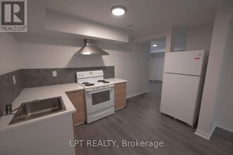 27 Rockcress Gardens in Ottawa, ON - Building Photo - Building Photo