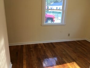 11 Adams Ct in Bath, ME - Foto de edificio - Building Photo