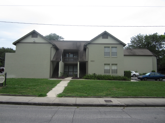 Riviera Apartments in Ocala, FL - Building Photo