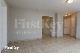 731 NW 175th Dr in Miami, FL - Building Photo - Building Photo