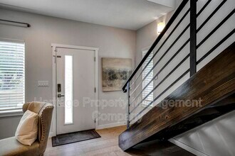 1417 E Crockett St in San Antonio, TX - Building Photo - Building Photo