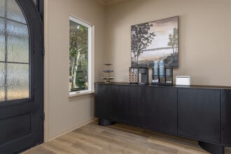 The Oaks Of Kingwood in Kingwood, TX - Foto de edificio - Interior Photo