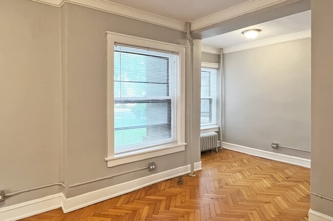 126-132 N. Elmwood Ave. and 418-426 Lake St. in Oak Park, IL - Building Photo - Building Photo