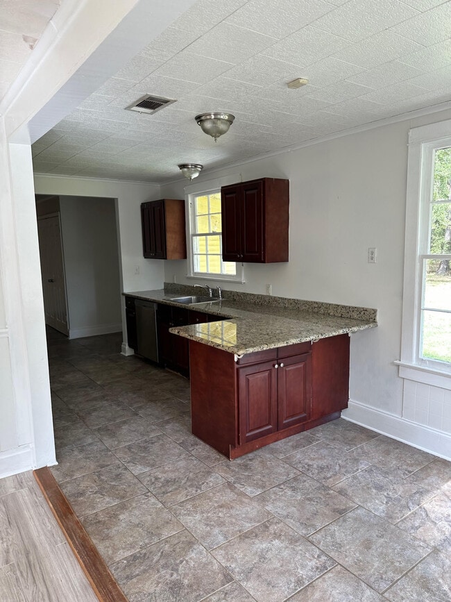 17587 Old Covington Hwy in Hammond, LA - Building Photo - Building Photo