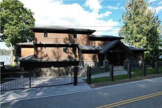 2959 E Hayden Lake Rd in Hayden, ID - Building Photo - Building Photo