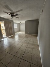 4075 Dijon Dr in Orlando, FL - Building Photo - Building Photo